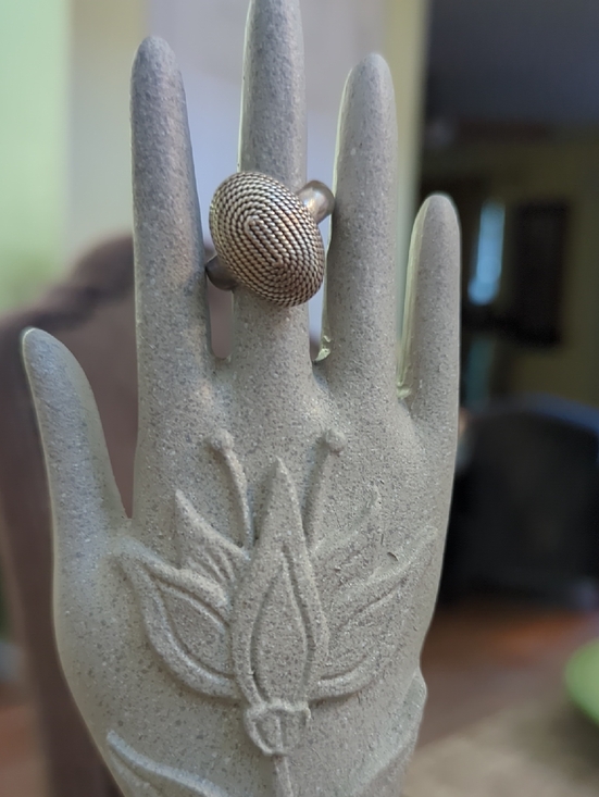 Jewelry - Silver Textured Ring Size 8